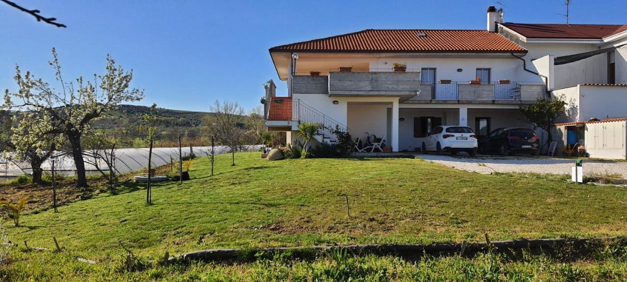 Casa Vacanze Cerreto 2 Apartment Miglianico Екстериор снимка